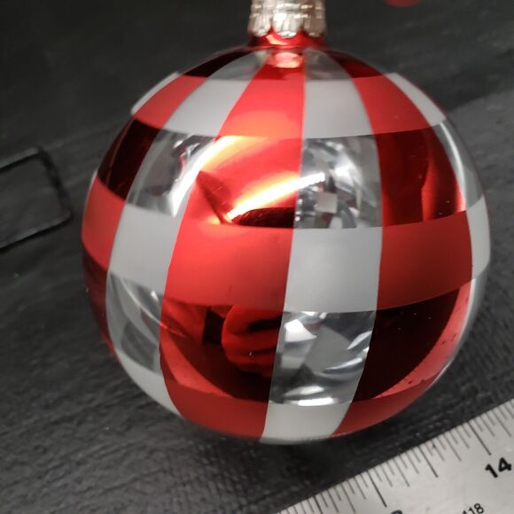 Set of 3 Glass Christmas Ornaments 3" Red White Green Painted Holiday Balls - Picture 6 of 12